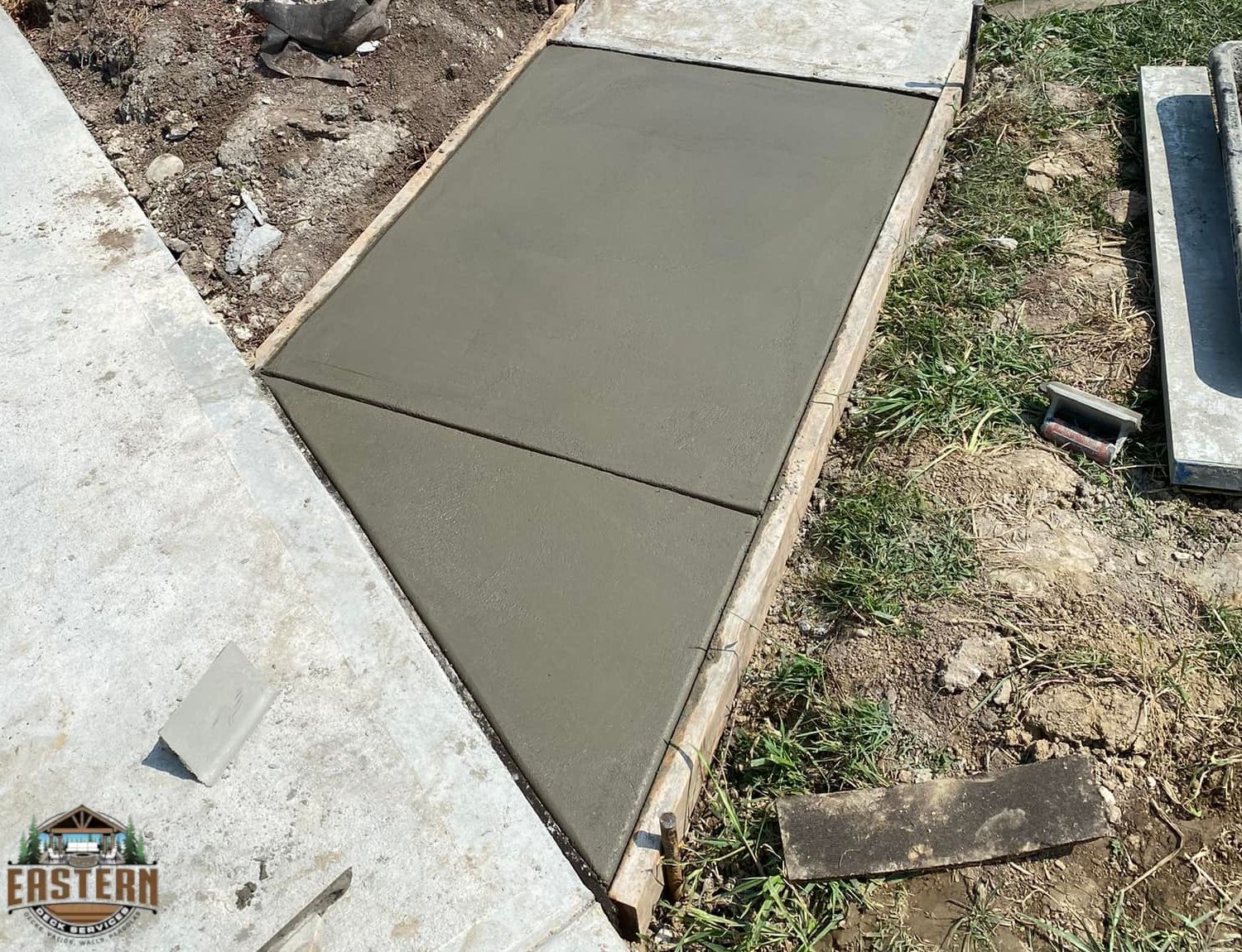 Leesburg concrete walkway installation in VA