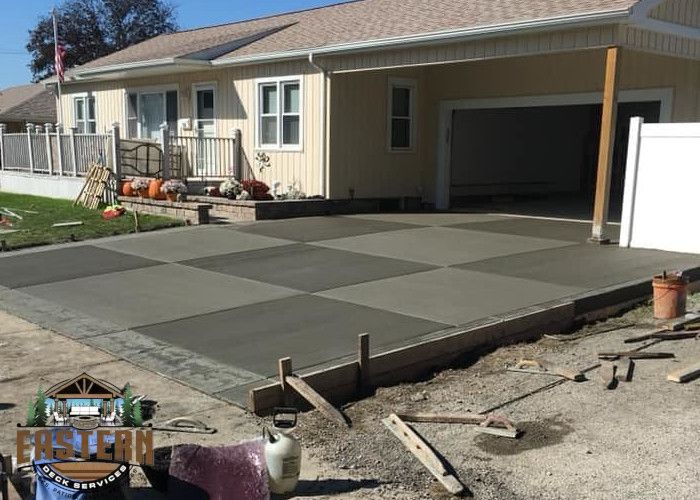 Concrete driveway installation in Herndon, VA